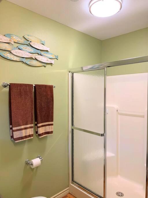 The River Haven - Sleeps 32 - On Guadalupe River Seguin Buitenkant foto