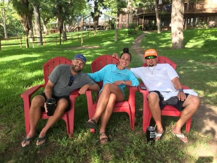 The River Haven - Sleeps 32 - On Guadalupe River Seguin Buitenkant foto