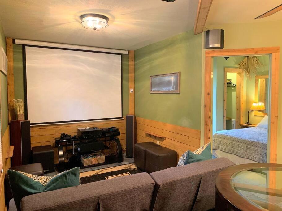 The River Haven - Sleeps 32 - On Guadalupe River Seguin Buitenkant foto